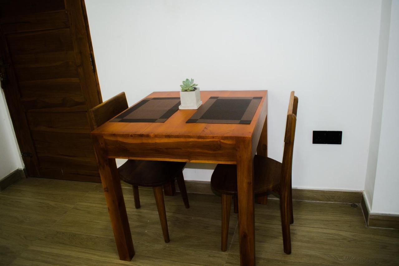 Serene Home キャンディー エクステリア 写真